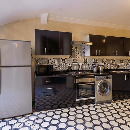 מרקש Riad 4 Chambres - Piscine & Petit Dejeuner Gratuit - Wifi Fibre Optique מראה חיצוני תמונה